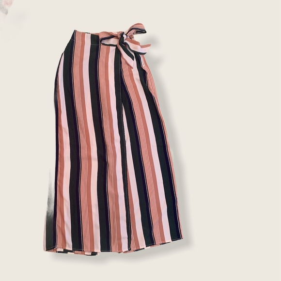 Palazzo Pants - Picture 2 of 2